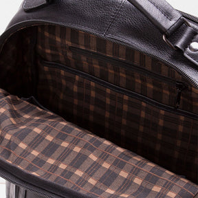 Mochila Em Couro Preto